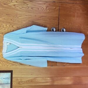 NWOT Kay Anna seersucker blue and white Striped Housecoat